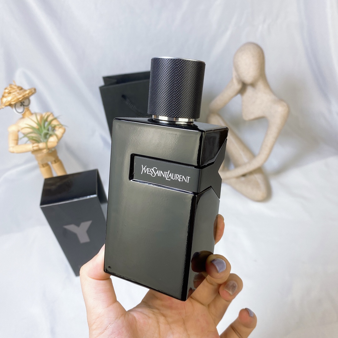 Saint Laurent perfume